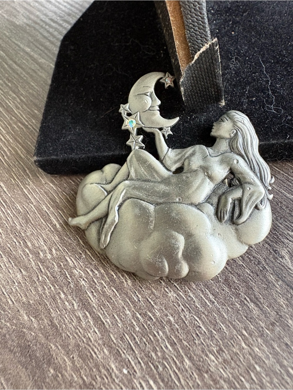 Vintage JJ Jonette Pewter moon lady stars cloud angel pin - Picture 4 of 4